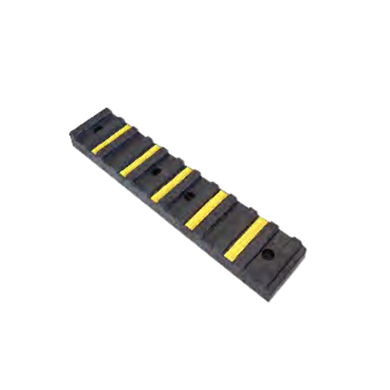 PS044 Eckschutz aus Gummi